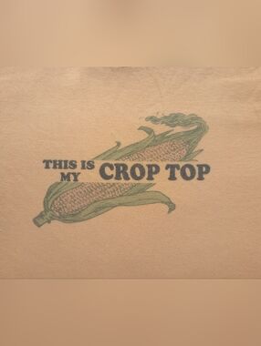 Gildan DryBlend "This Is My Crop Top" Graphic Tee Size Medium